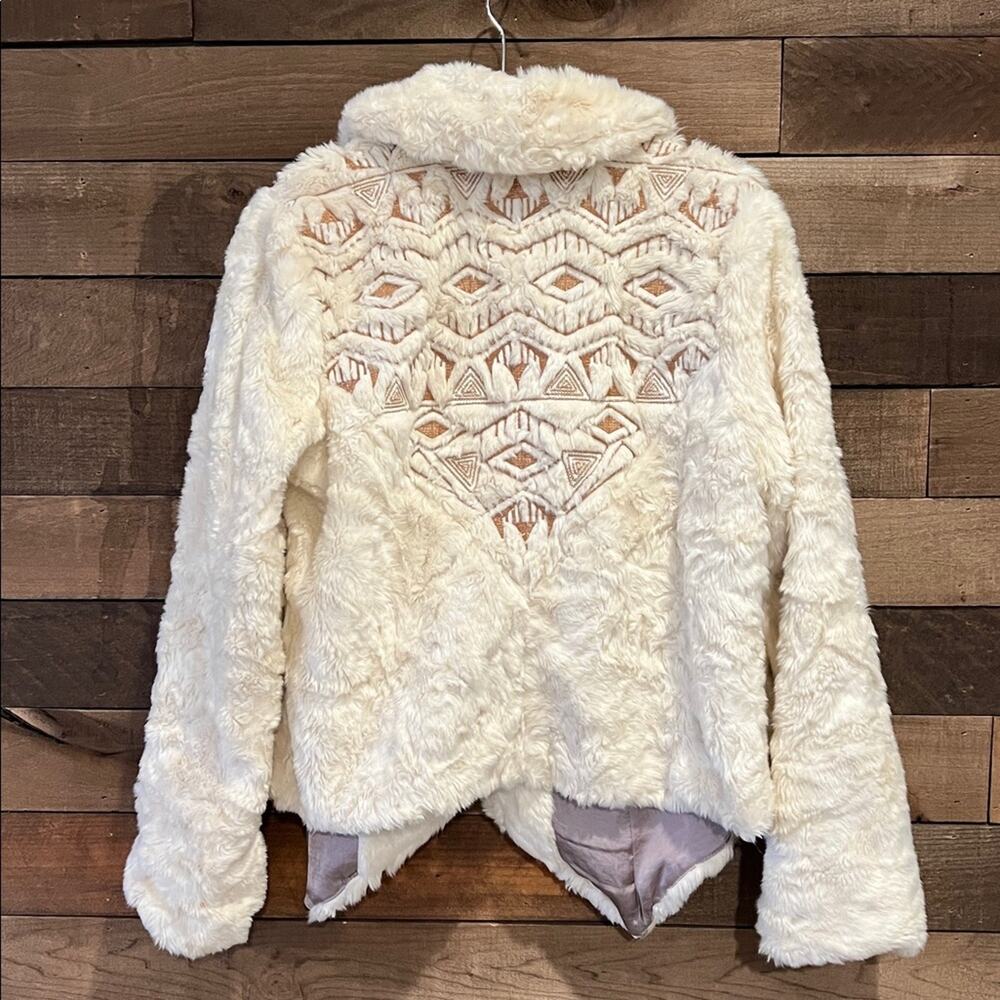 Free People Women's Embroidered Cascade Fur Jacket in White Size Large - Picture 7 of 10